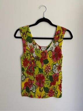 Nicola Crinkle Stretch Floral Tank Top Medium Y2K Micro Pleated Sleeveless